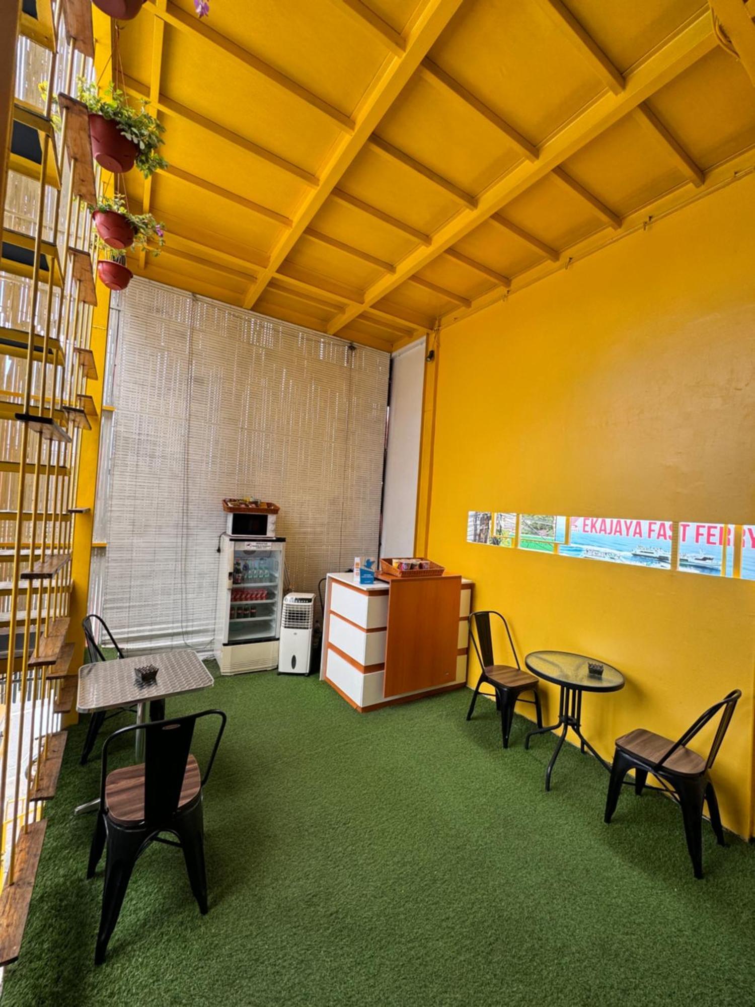 Capsule Inn Bali Легиан Экстерьер фото