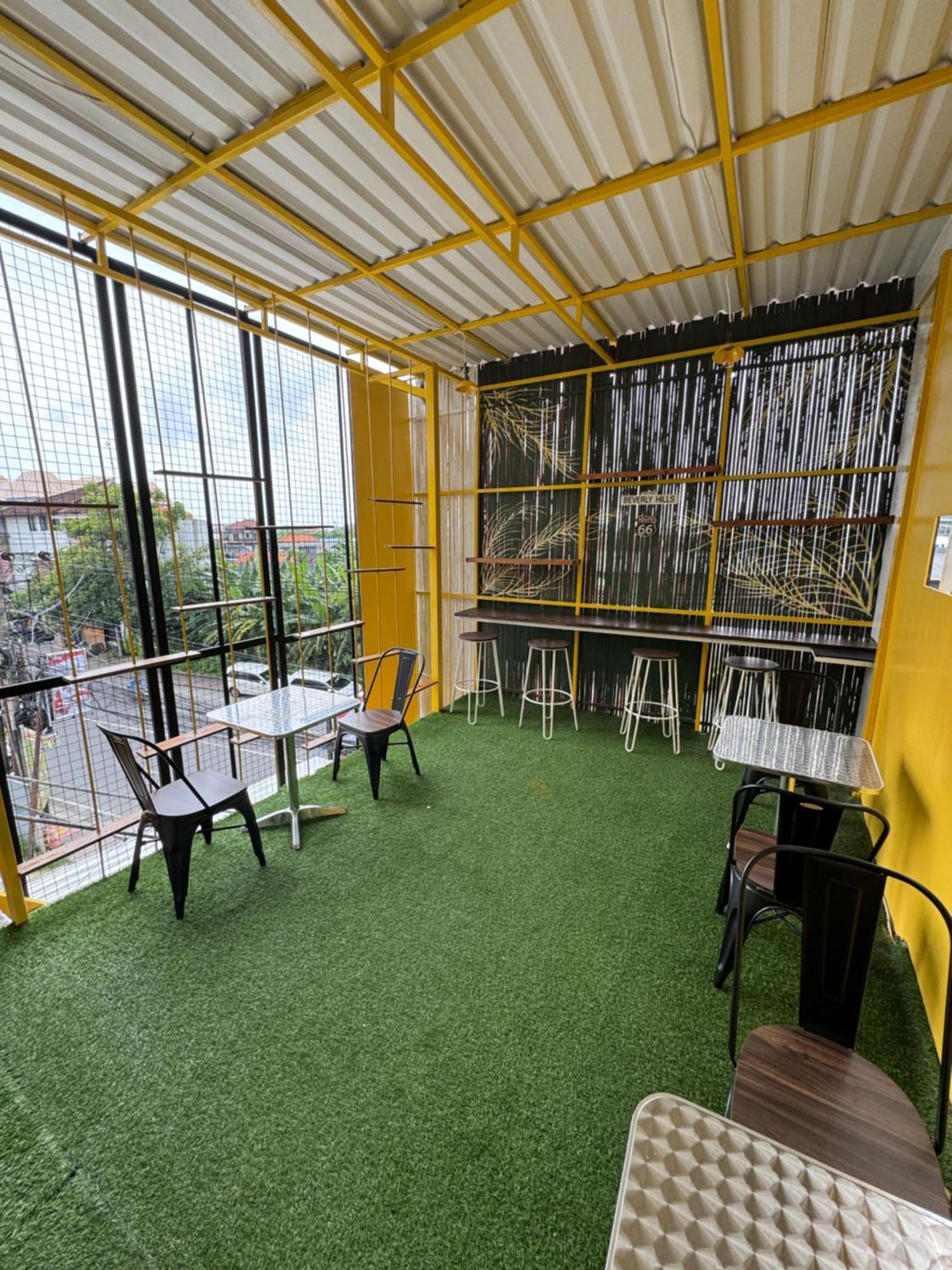Capsule Inn Bali Легиан Экстерьер фото