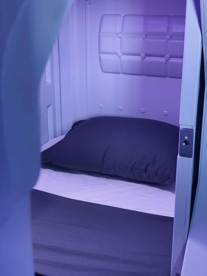 Capsule Inn Bali Легиан Экстерьер фото